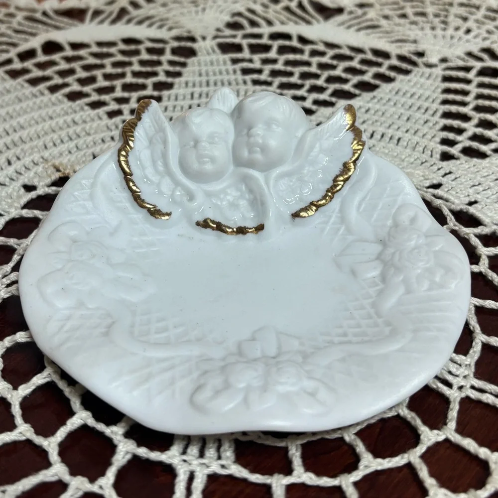 Victorian Angel Plate Jewelry Trinkets Soap Dish White Porcelain Gold Trim Wings